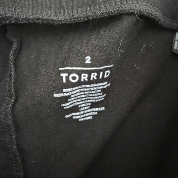 Torrid Mini Heart Black Flocked Mesh Leggings- Size 2x - Picture 4 of 4